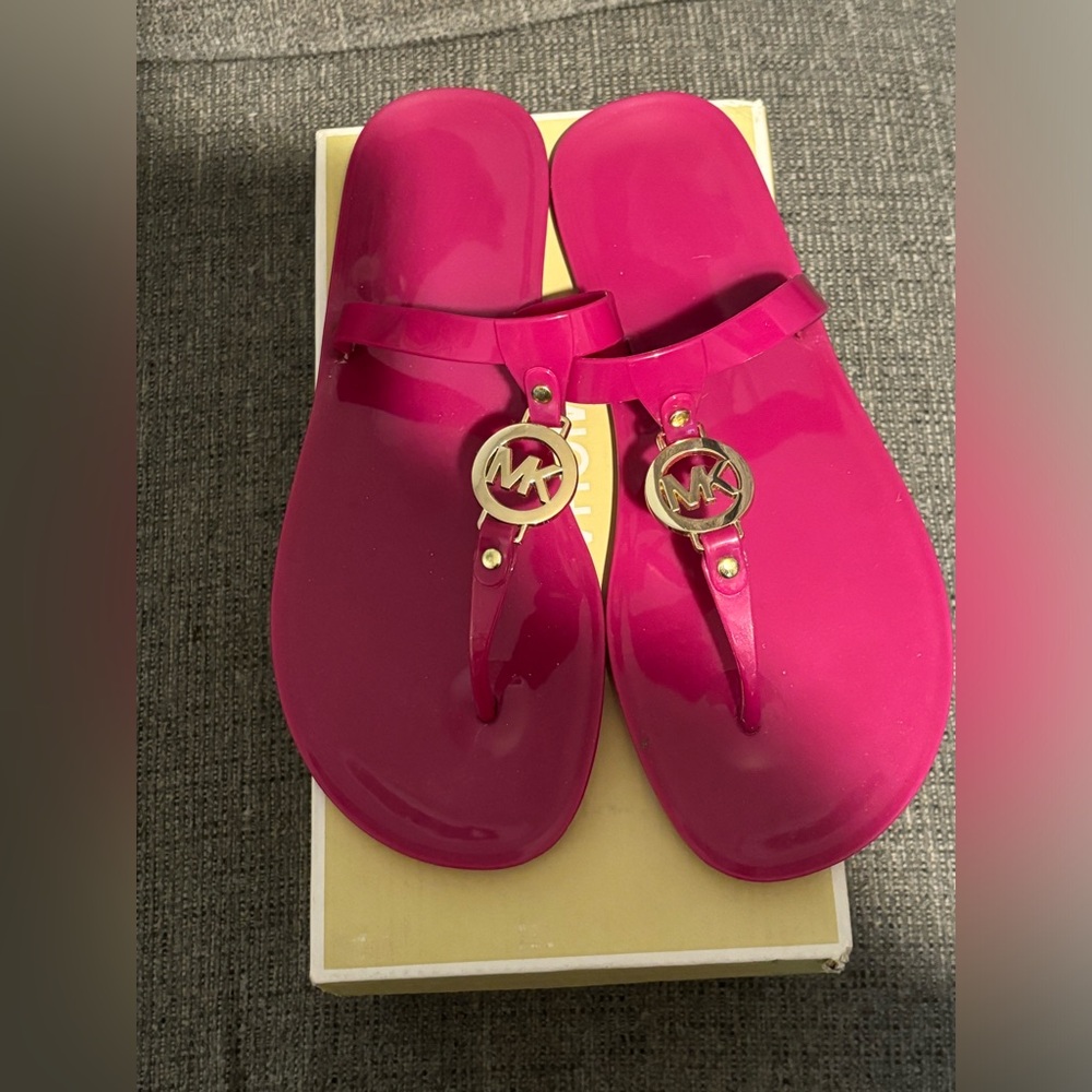 Woman’s Hot Pink Michael Kors sandals (size 8)